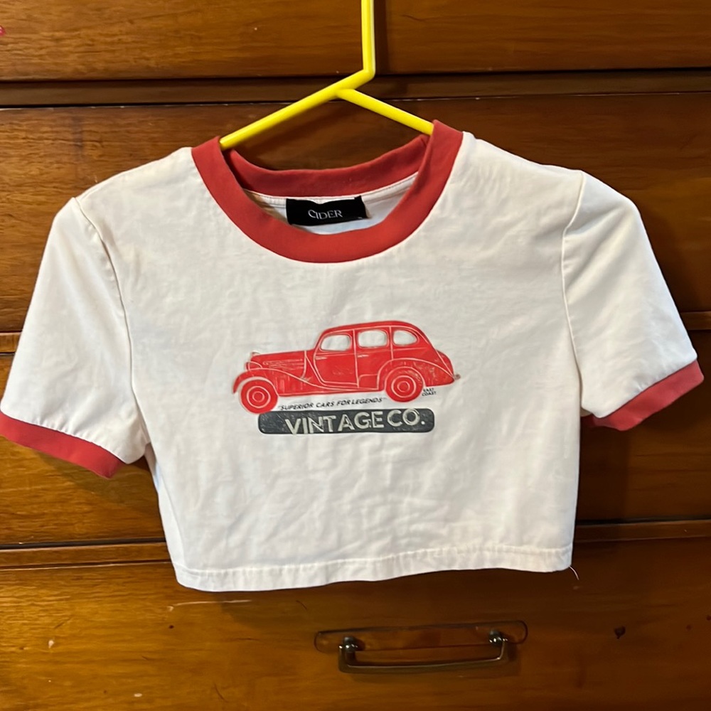 CIDER Vintage Co. crop top 😍